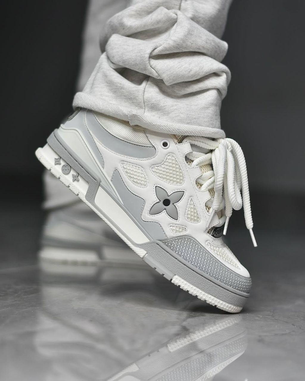 Louis Vuitton Skate LV Blanco